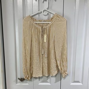 NWT yellow & white striped long sleeve Max Studio Women’s shirt. Smoke free home